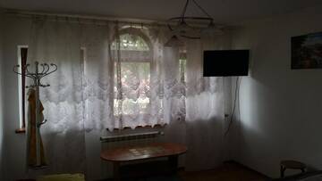 Фото номера Двухместный номер с 2 отдельными кроватями и общей ванной комнатой Проживание в семье Sosnowy Dworek г. Юзефув 3